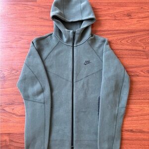 Nike Tech Fleece